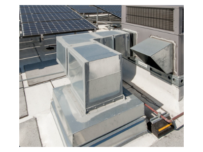 The key differences between a heat pump and traditional HVAC unit in commercial buildings..